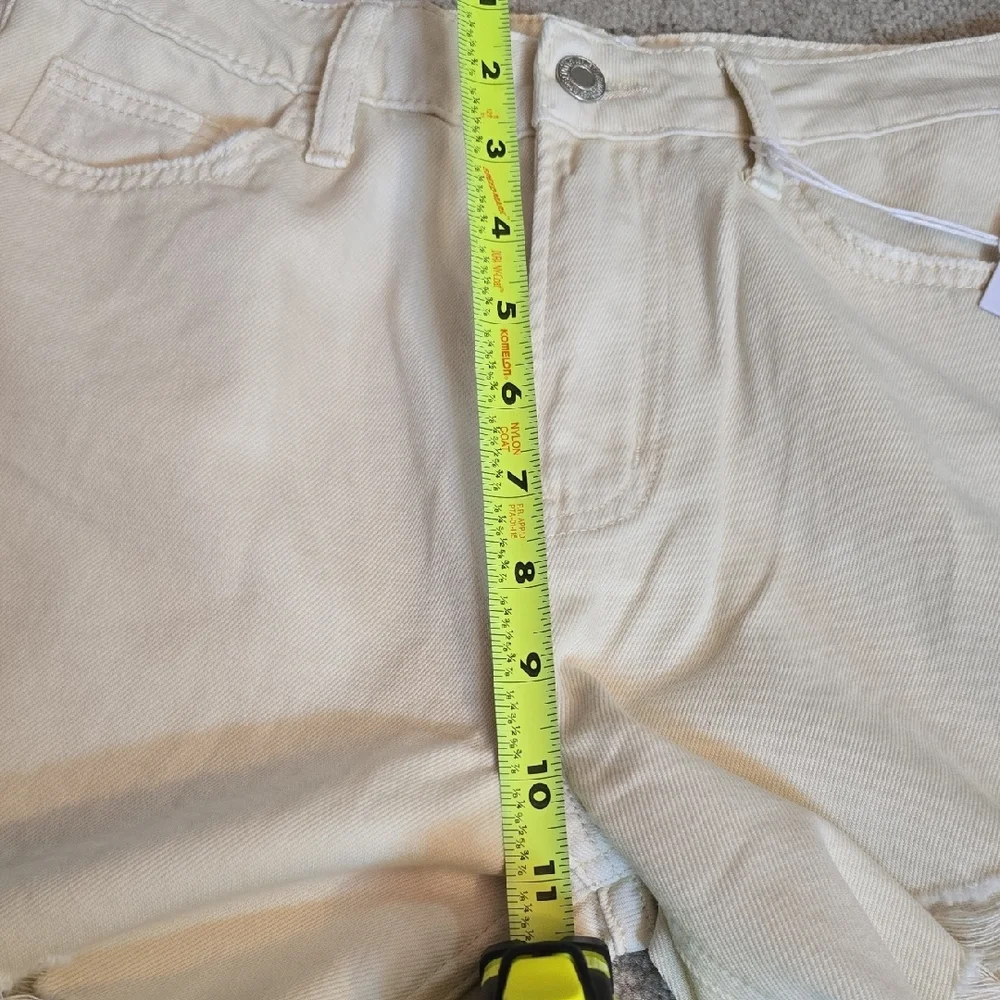 Vervet Los Angeles Distressed Wide Leg Cream Jeans, Size 26, NWT